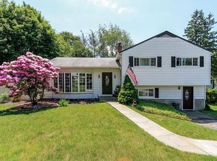 9 Donald Ln, Ossining, NY 10562