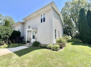 2642 Blarney Stone Dr, Beloit, WI 53511