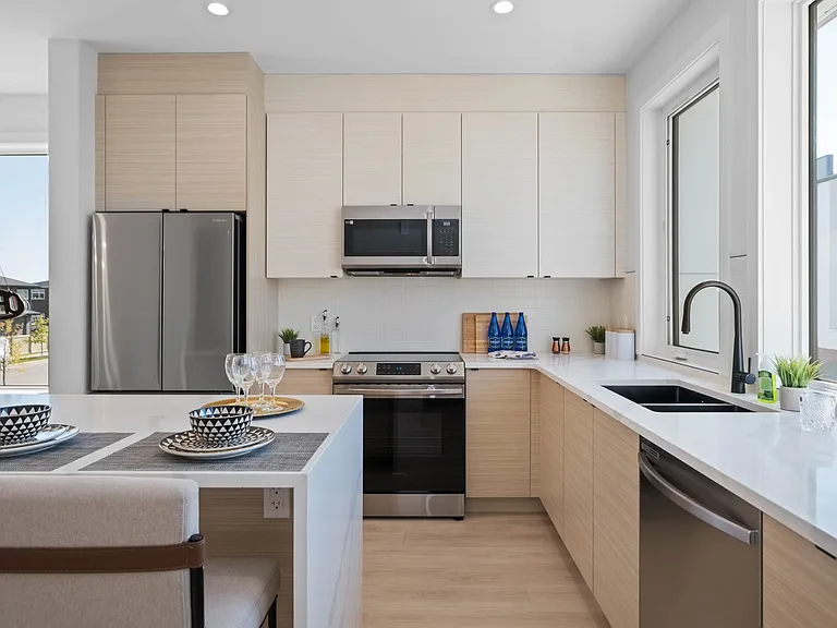130 Element Dr NW — Photo 7