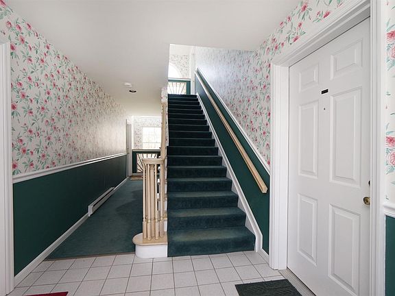 3rd image of 4026 White Chapel Ln