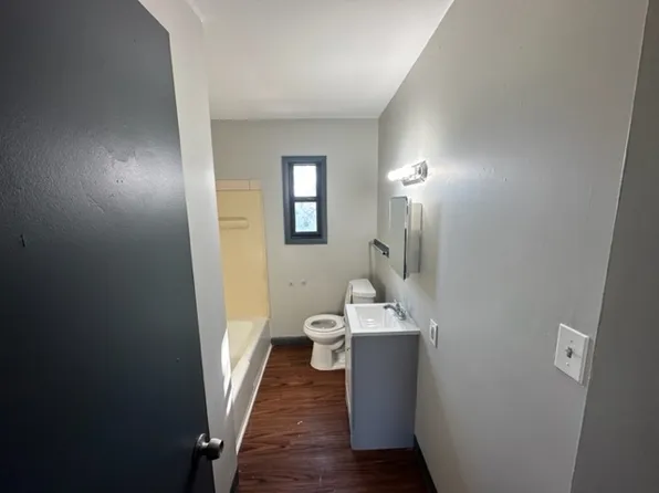 2137 Kensington Ave, Youngstown, OH