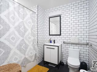 802 Lafayette Ave #1, Brooklyn, NY 11221