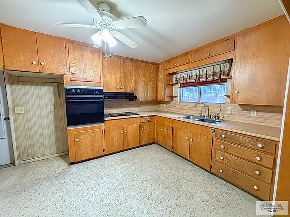 2nd image of 713 Virginia Ave