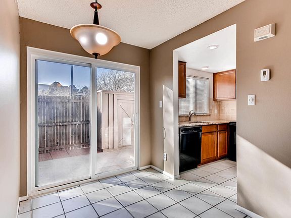 Dining Open to Patio&Kitchen