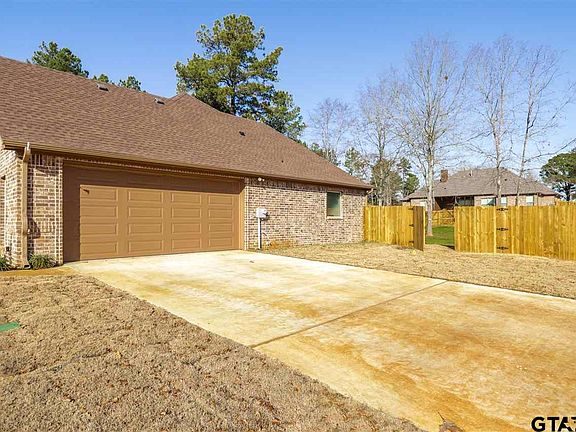 5th image of 12204 Hackberry Hollow Dr