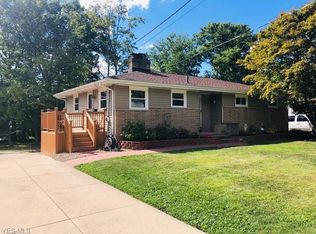 350 Strader Rd, Akron, OH 44305