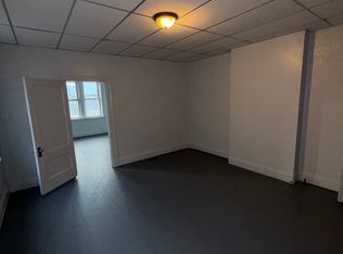 4342 Vine St #2, Cincinnati, OH 45217