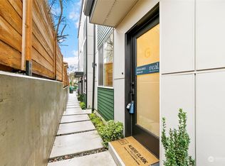 1609 G S Washington St, Seattle, WA 98144