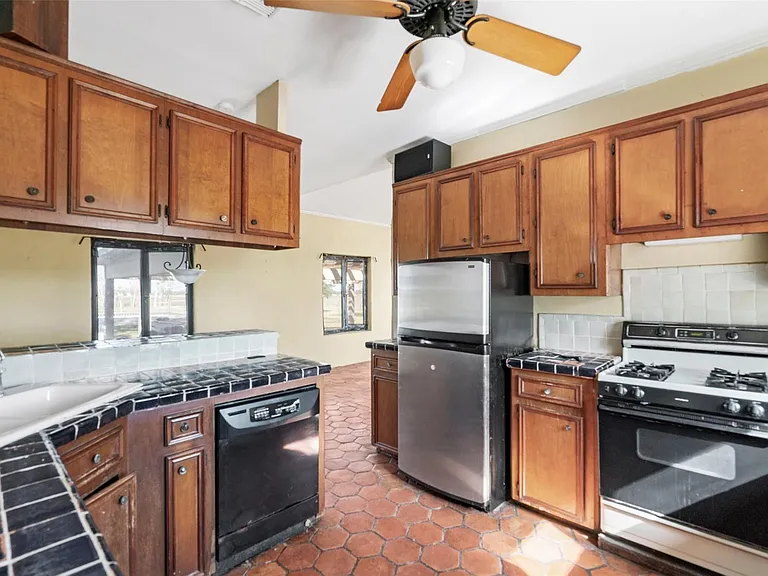 40344 Harpers Church Rd — Photo 8