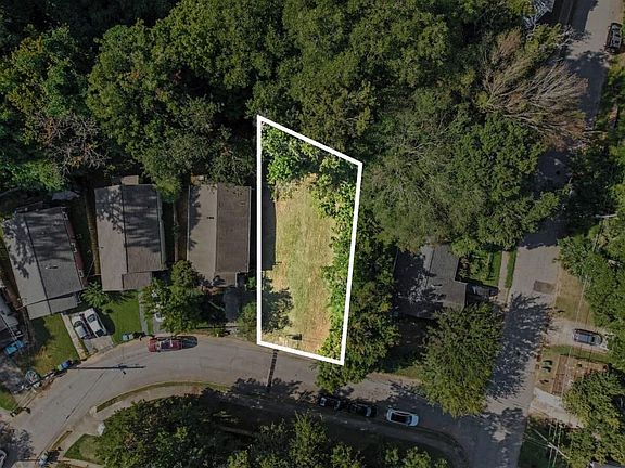 2nd image of 1023 Grant Way SE #1
