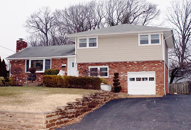 2nd image of 257 Forsgate Dr
