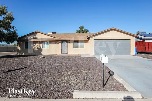 3502 E Greenway Ln Photo 1