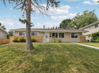 1730 Pierce Rd, Hoffman Estates, IL 60169