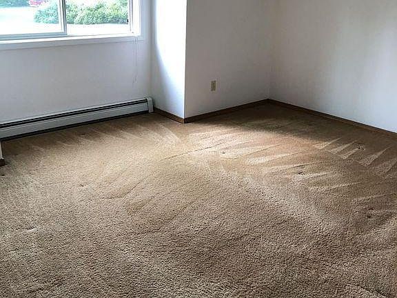 3rd image of 1181 N Elsinore Ave #4