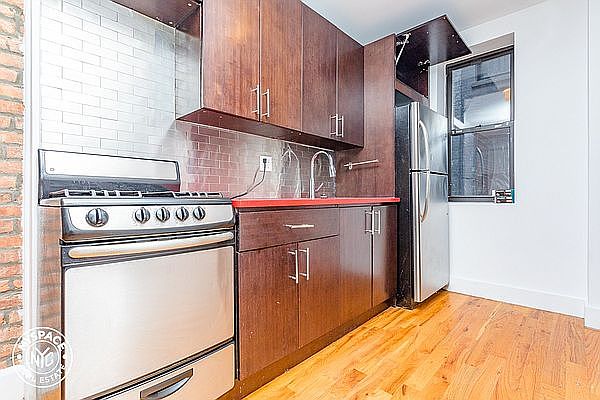 1st image of 455 Park Pl #3A