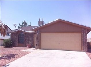 12065 Jose Cisneros Dr, El Paso, TX 79936