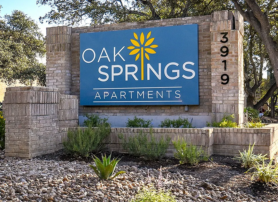 Oak Springs Apartments