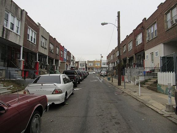 4th image of 168 W Thelma St