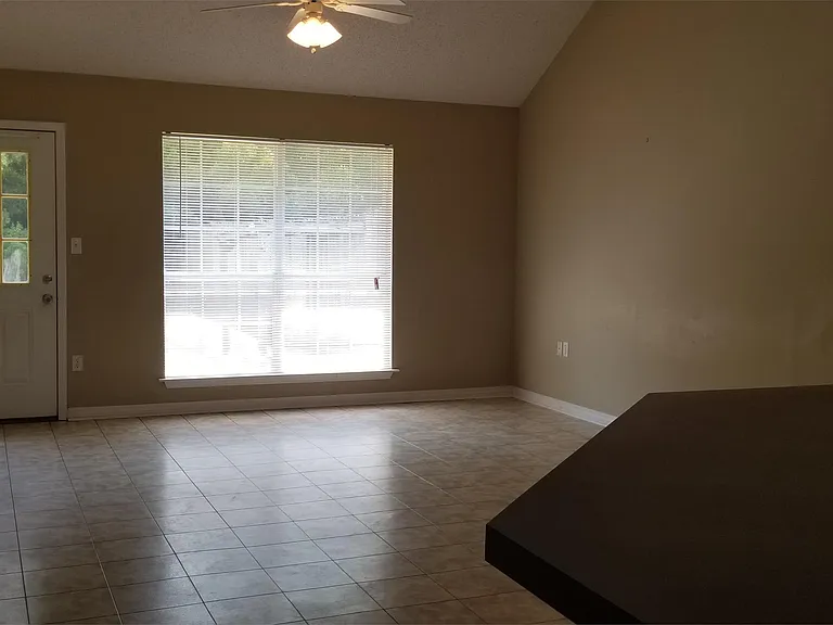 8210 Exchange St — Photo 2