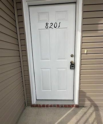 2nd image of 517 Spartan Dr APT 8201