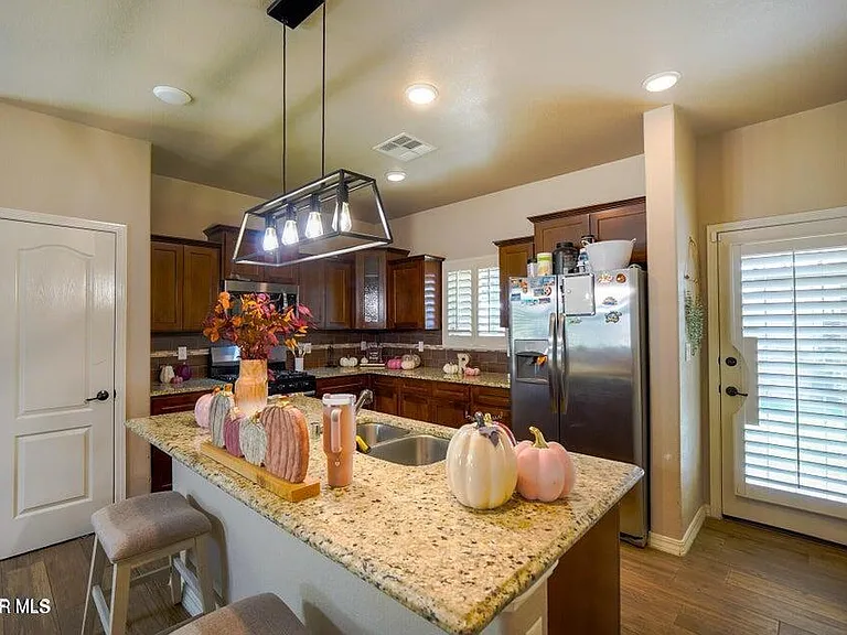 2105 Tim Foster St — Photo 9