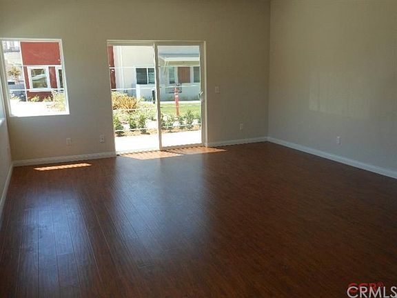 5th image of 871 Humbert Ave