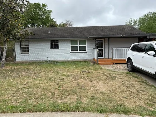 4009 Lincoln Cir Photo 1