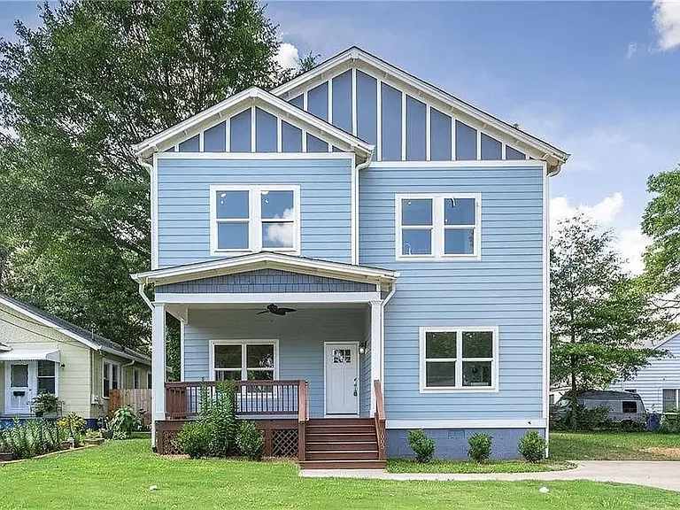 1005 Birch St — Photo 2