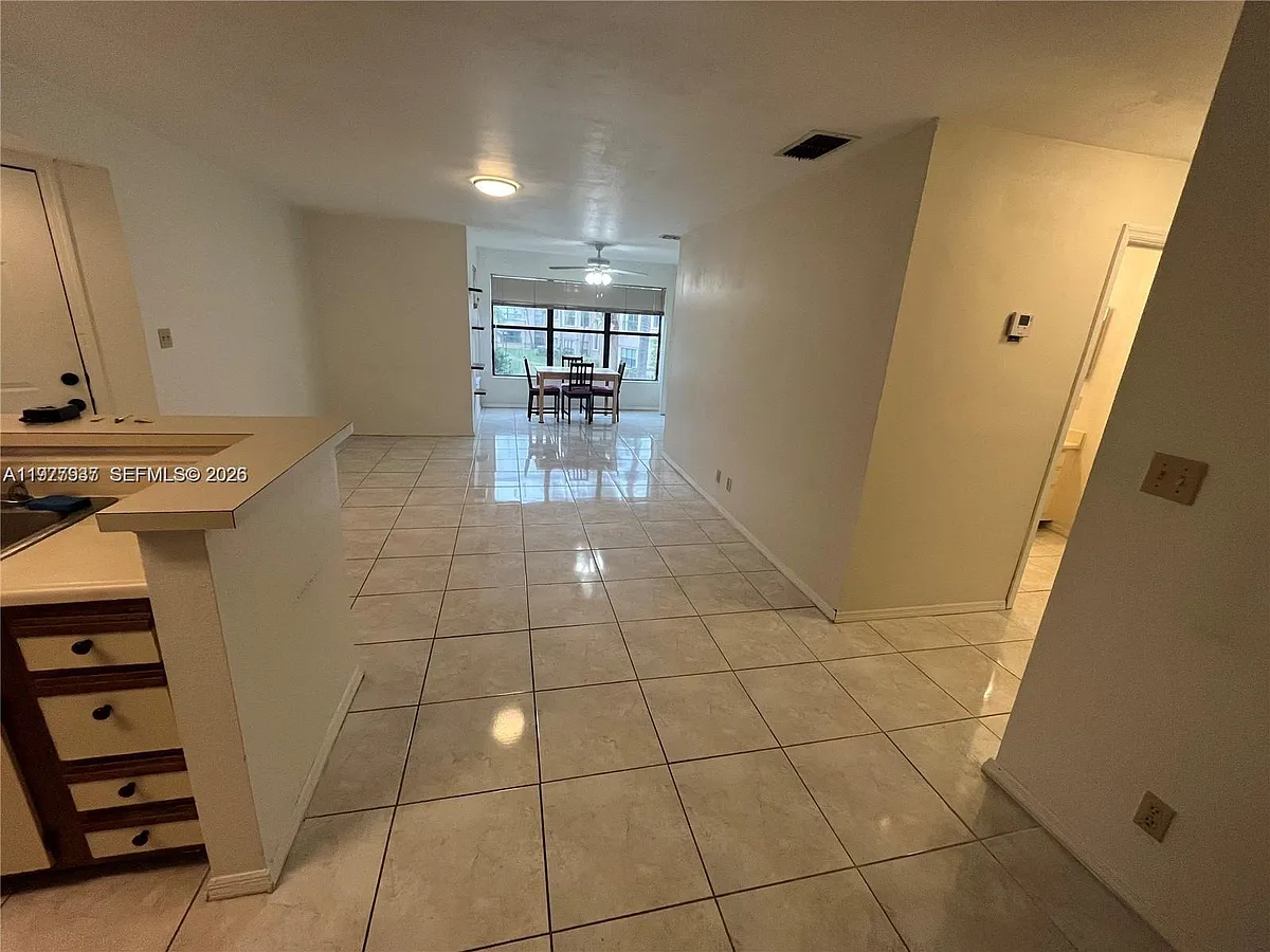 Building Photo - 2926 S University Dr #6207