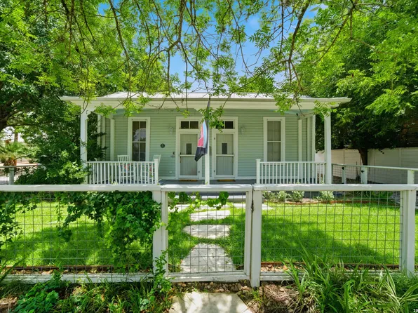 301 BARRERA ST, San Antonio, TX 78210