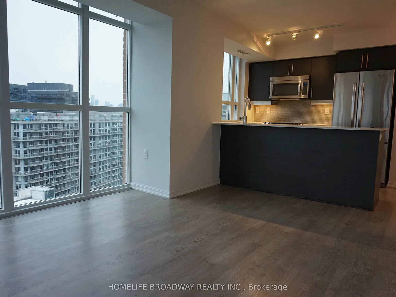 125 Western Battery Rd — Photo 3