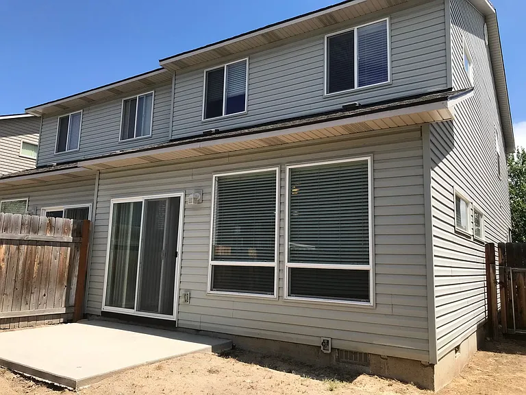 2131 S Amy Ave — Photo 29