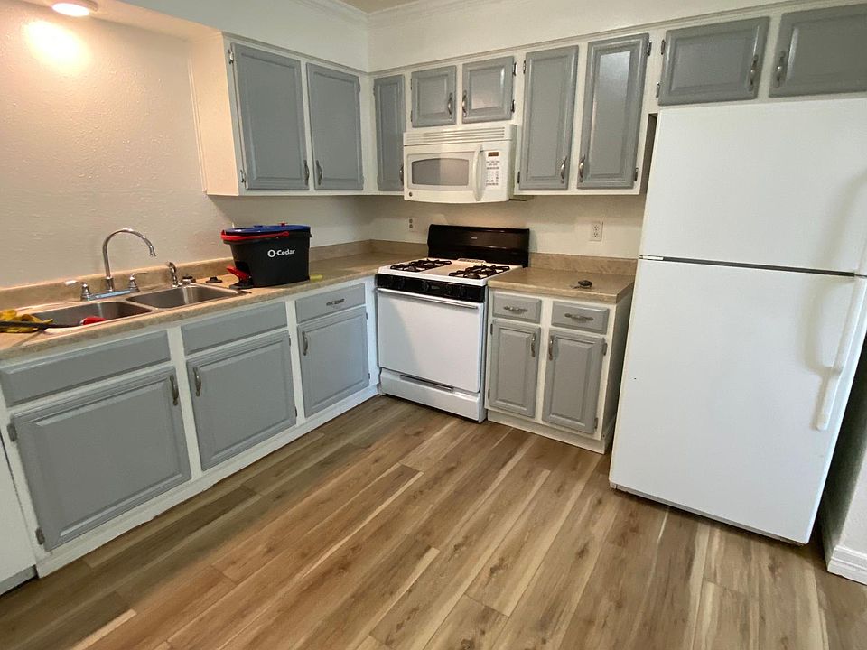 1st image of 1001 San Saba Dr