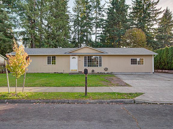 3rd image of 12307 NE 9th St