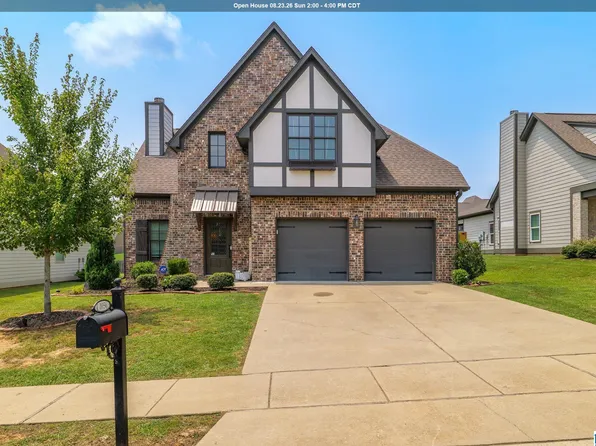 1056 Garnet Dr, Calera, AL 35040