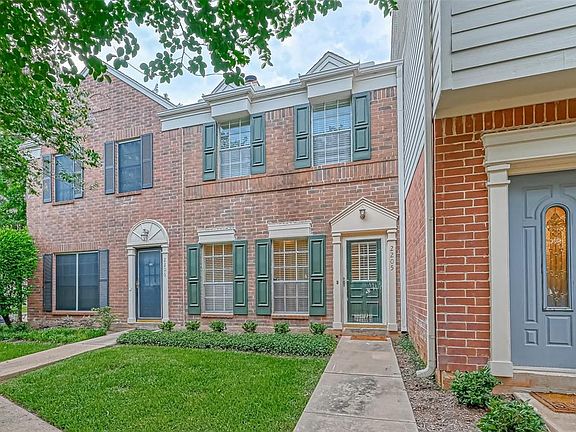 3rd image of 2930 Grants Lake Blvd