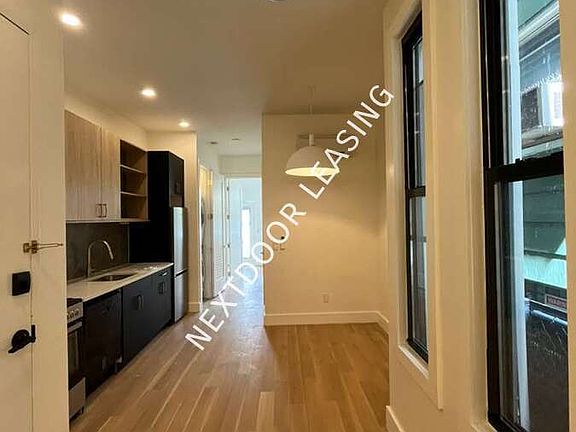 2nd image of 50 Grace St Floor 1