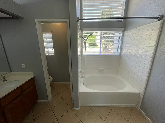 3393 Royal Ridge Rd — Photo 22