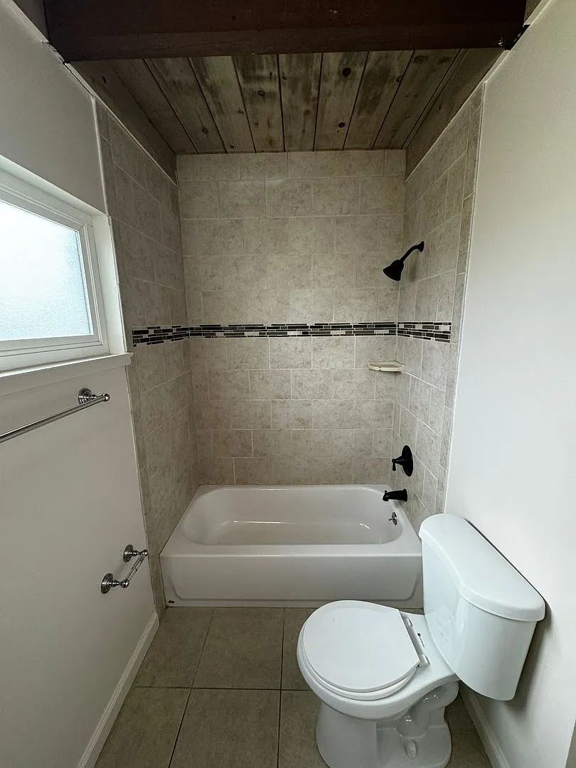 21 East 40th Ave. — Photo 4