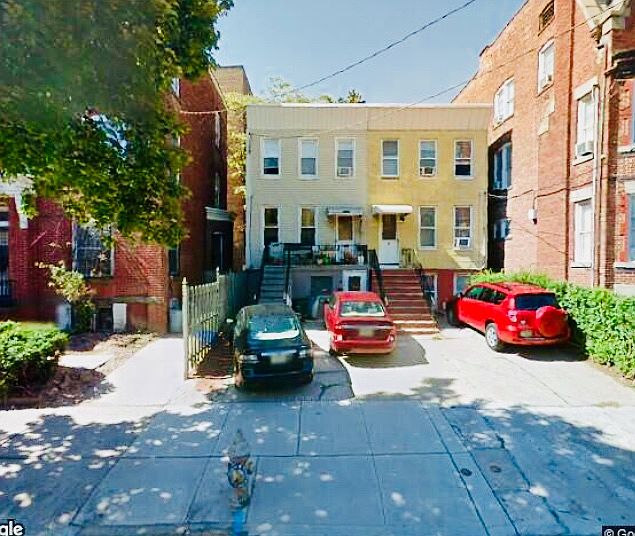 2nd image of 11 Britton St