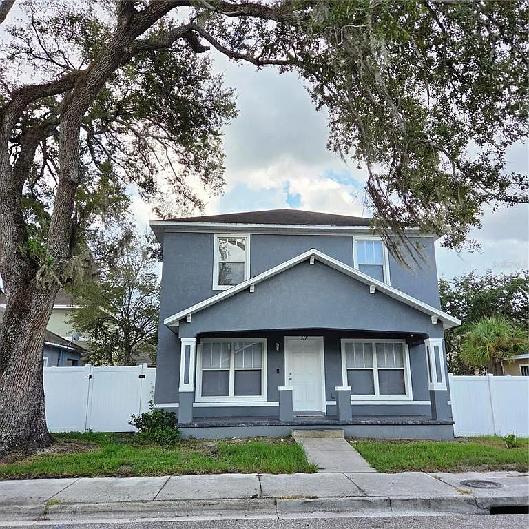 5 bed, 3.0 bath, 1624 sqft, $2,900 — Photo 1