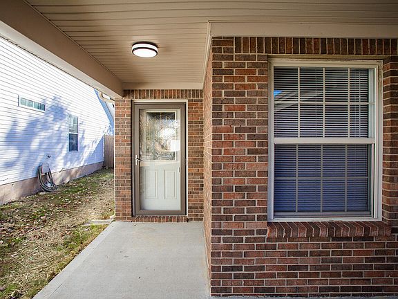 4th image of 148 Black Water Ln