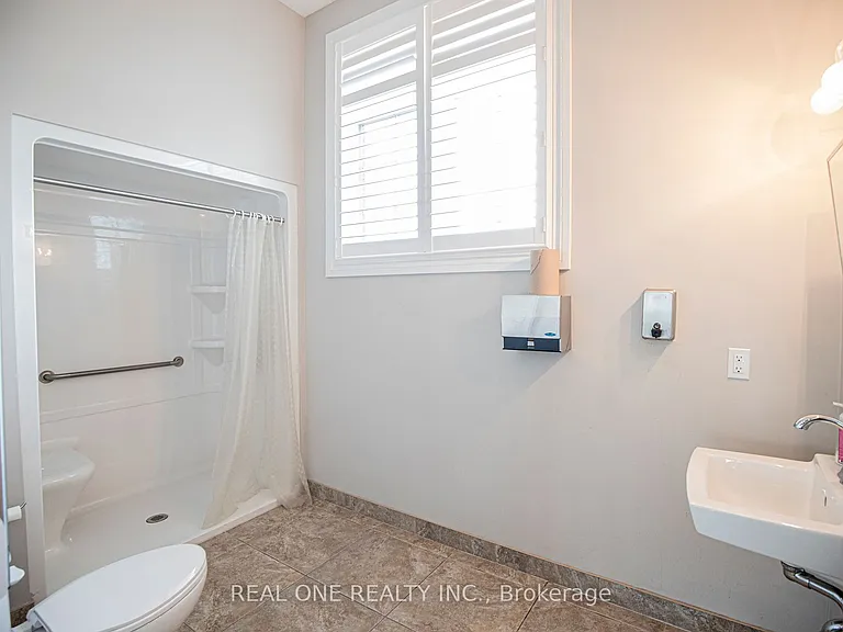1440 Main St E #102 — Photo 27