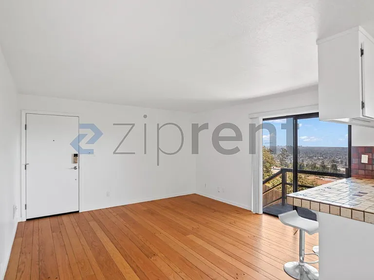 1127 Contra Costa Dr — Photo 5