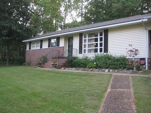 2nd image of 97 Hydrangea Cir