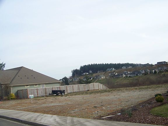 2nd image of 1728 McAllister Ct SE