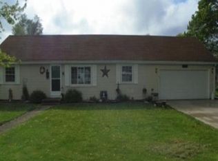 309 S Allen St, Le Roy, IL