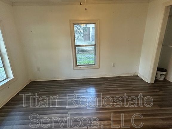 2nd image of 509 Johnston St