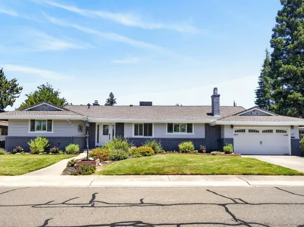 3812 Dell Rd, Carmichael, CA 95608