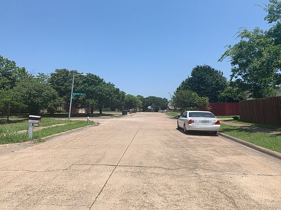 4th image of 1013 High Hill Pl